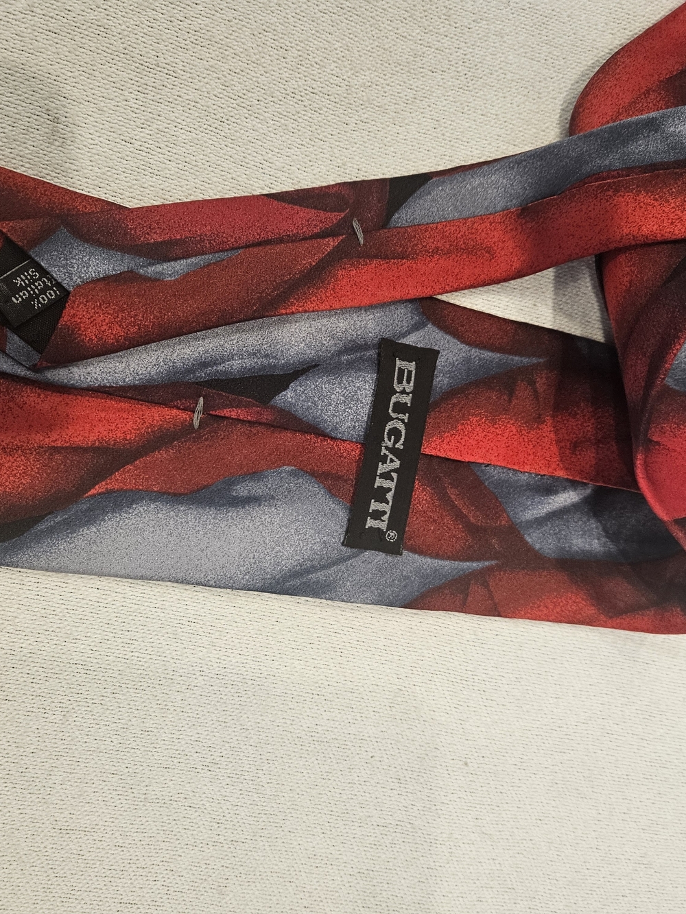 VTG Bugatti Men’s Necktie 100% Italian Silk Red Blue Abstract Geometric 90s - Picture 1 of 4